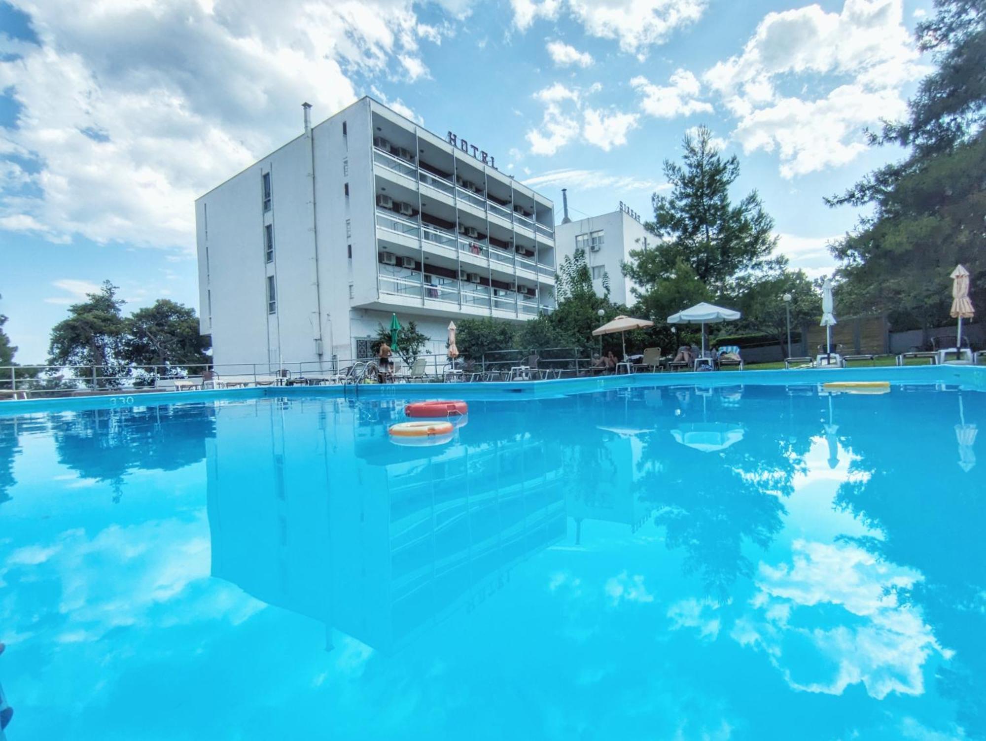 Siagas Beach Hotel Agioi Theodoroi Ngoại thất bức ảnh